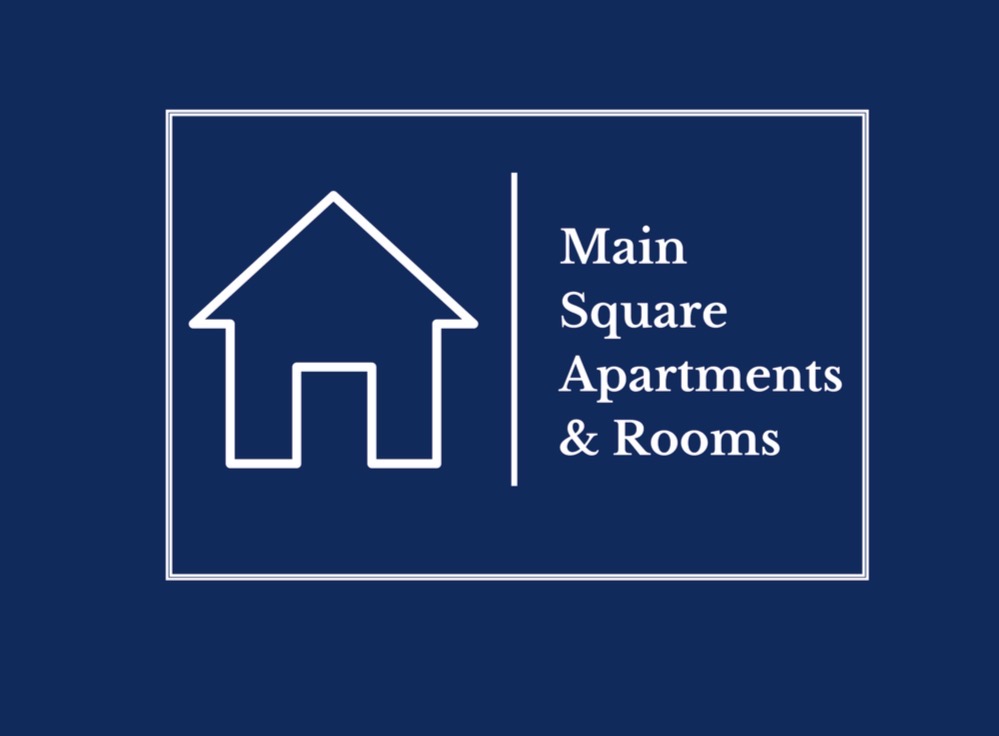Main Square Apartments & Rooms